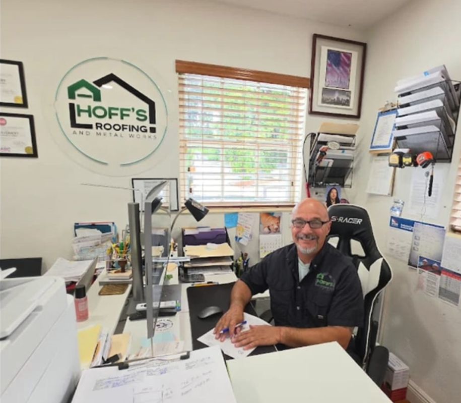 Hoof's Roofing contact visual